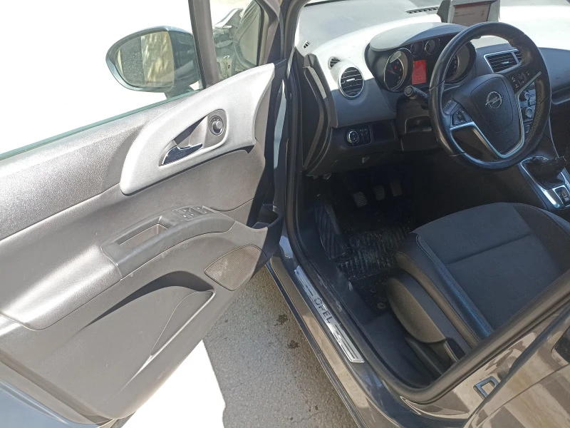 Opel Meriva 1.6CDTI, снимка 6 - Автомобили и джипове - 45578815