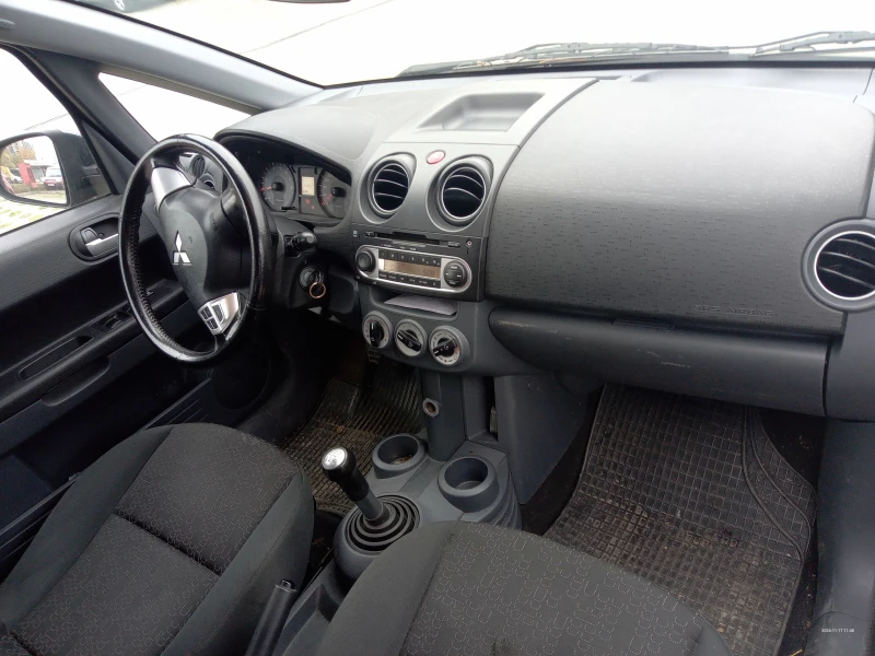 Mitsubishi Colt, снимка 8 - Автомобили и джипове - 47999079