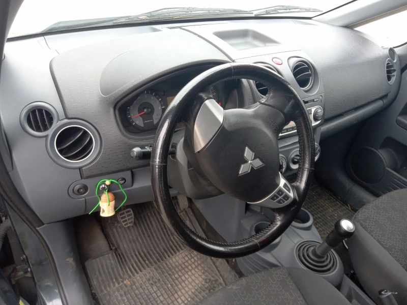 Mitsubishi Colt, снимка 9 - Автомобили и джипове - 47999079