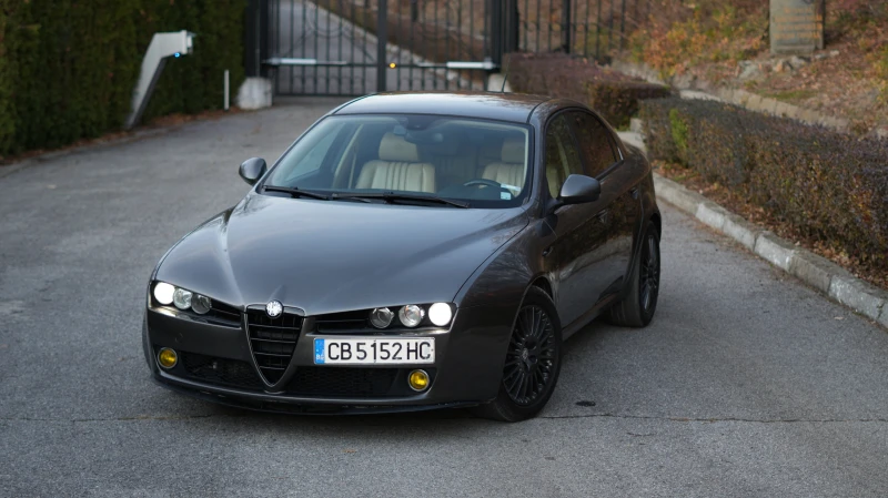 Alfa Romeo 159 1.9 JTDm 16v 150hp Design Giugiaro , снимка 3 - Автомобили и джипове - 48103130