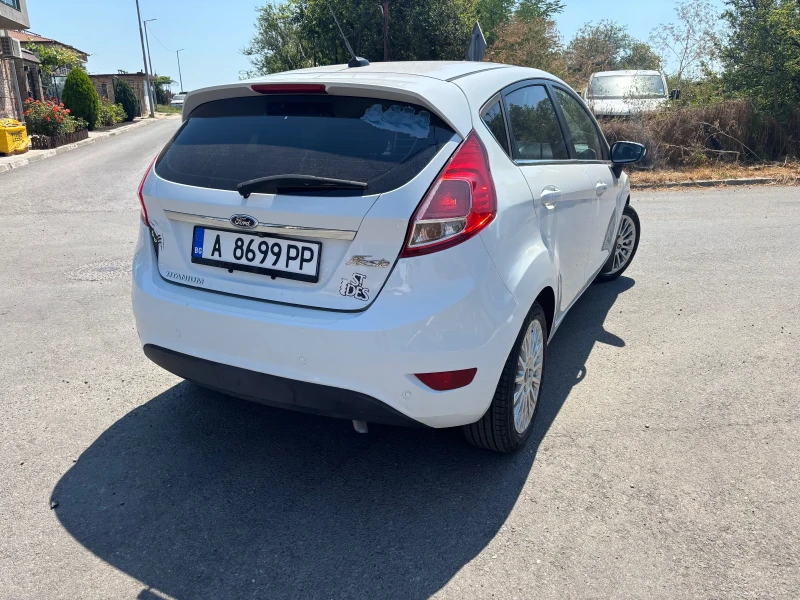 Ford Fiesta Titanium, снимка 4 - Автомобили и джипове - 51628846