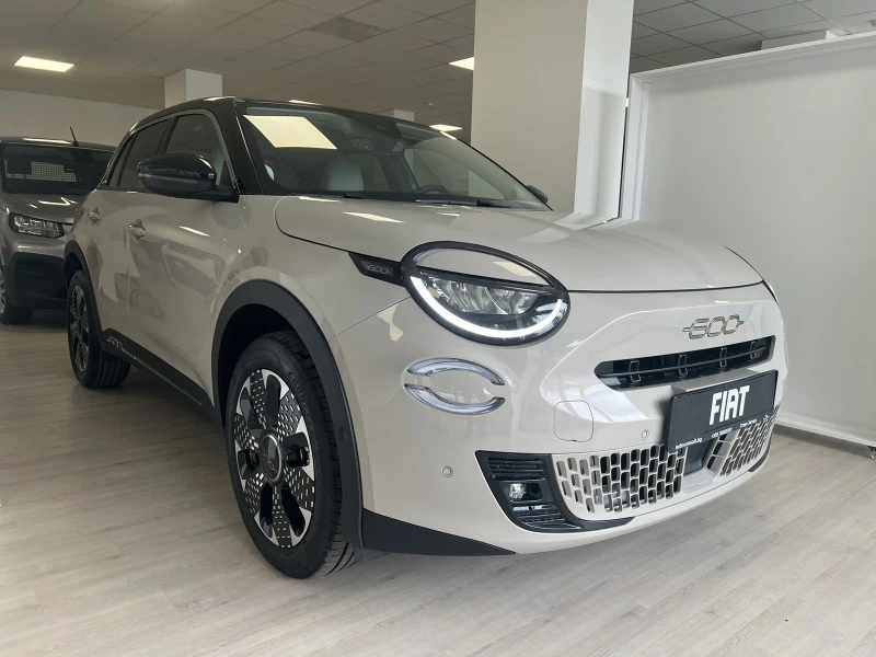 Fiat 600 MHEV La Prima 145hp, снимка 3 - Автомобили и джипове - 51215235