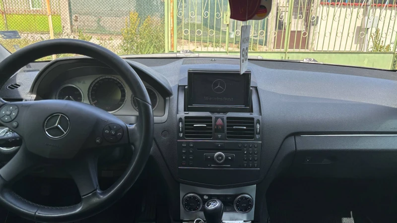 Mercedes-Benz C 220, снимка 5 - Автомобили и джипове - 52268166