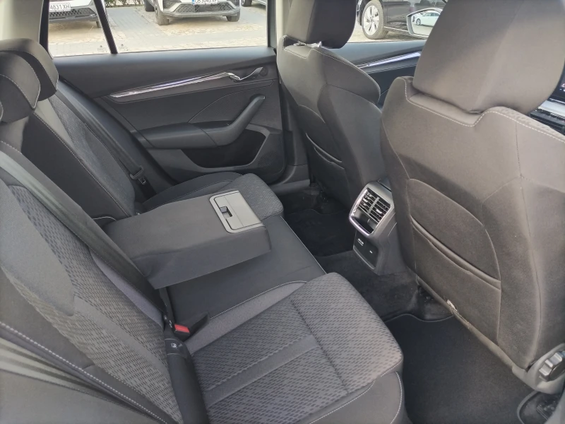 Skoda Octavia 2.0TDI/150к.с Style, снимка 14 - Автомобили и джипове - 51835426