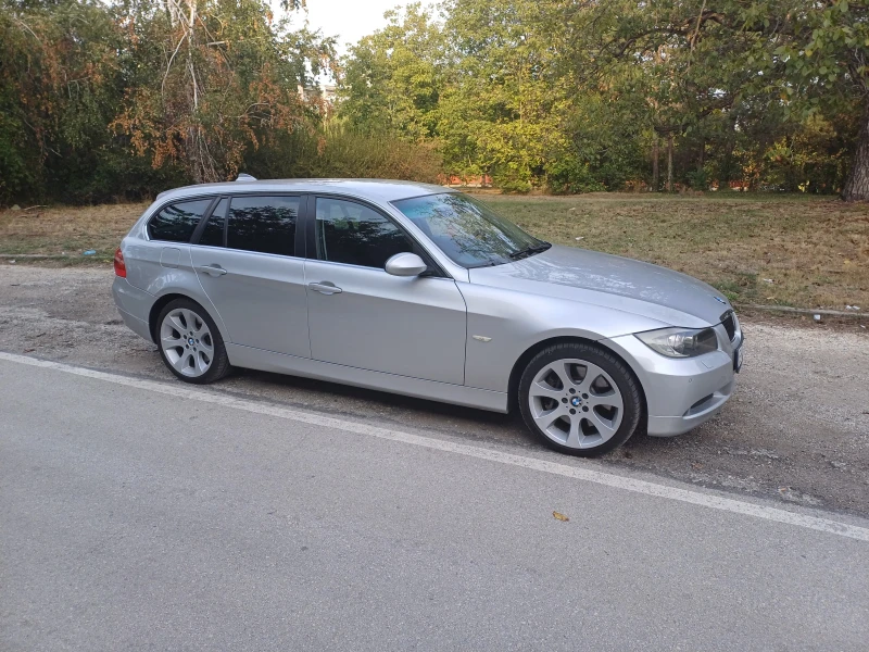BMW 330 XI, снимка 2 - Автомобили и джипове - 52528540