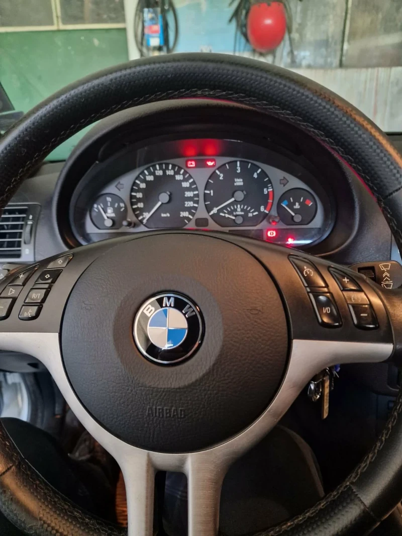 BMW 320, снимка 5 - Автомобили и джипове - 52553033