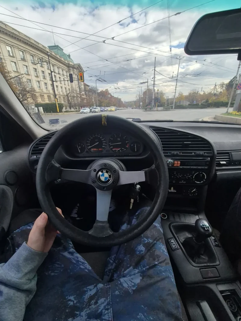 BMW 318 is m42b18, снимка 5 - Автомобили и джипове - 52792589