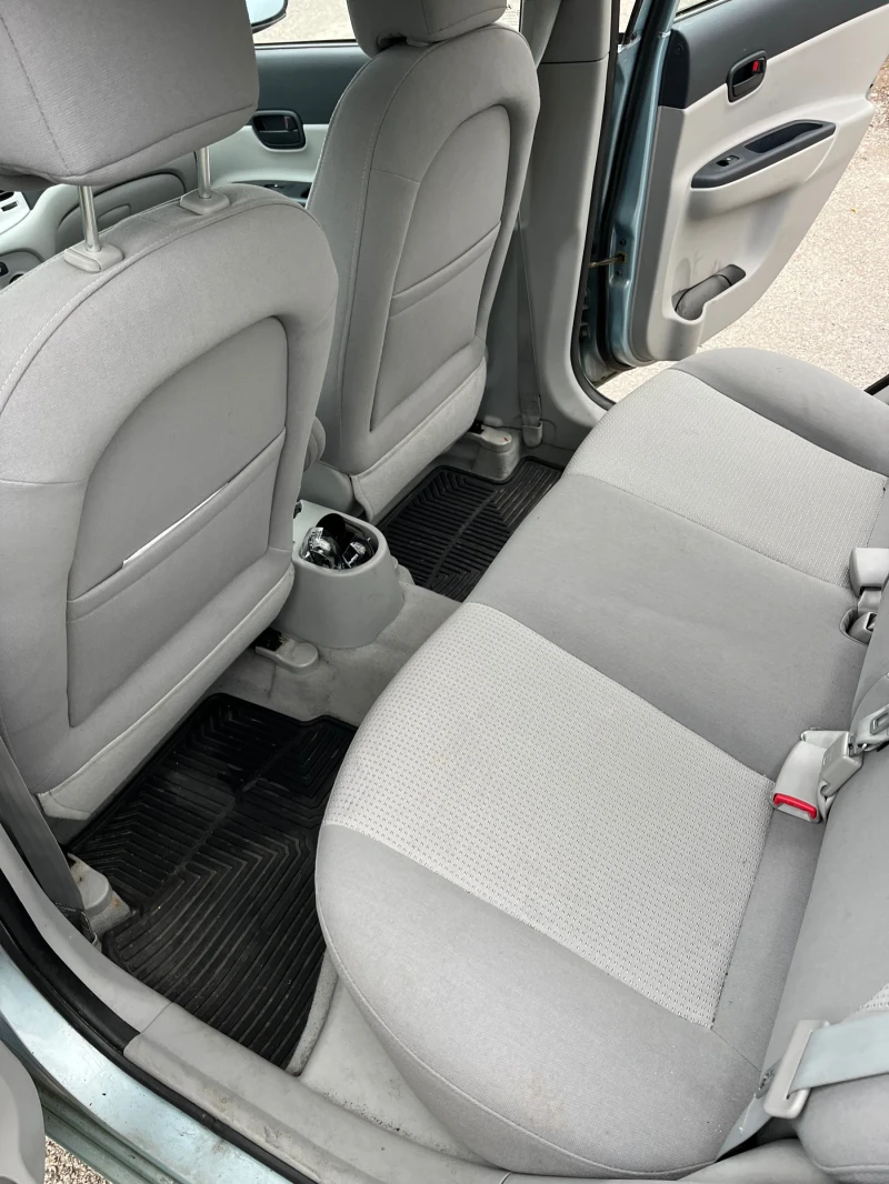 Hyundai Accent, снимка 8 - Автомобили и джипове - 52794645