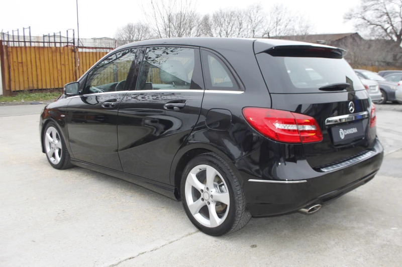Mercedes-Benz B 180 PREMIUM* 170хил КМ* БЕНЗИН* ПАНОРАМА* , снимка 4 - Автомобили и джипове - 52883972