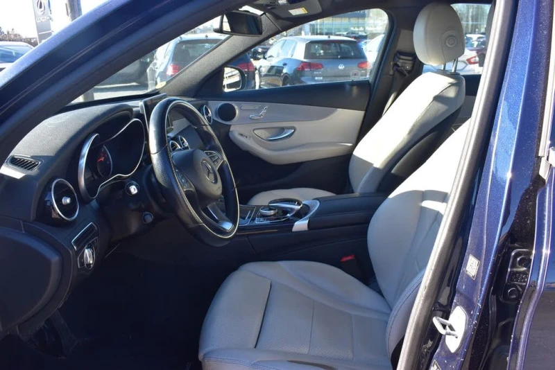 Mercedes-Benz C 300 4MATIC, снимка 7 - Автомобили и джипове - 52932152