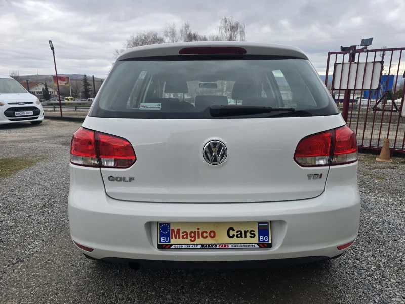 VW Golf 1.6TDI, снимка 6 - Автомобили и джипове - 53455338
