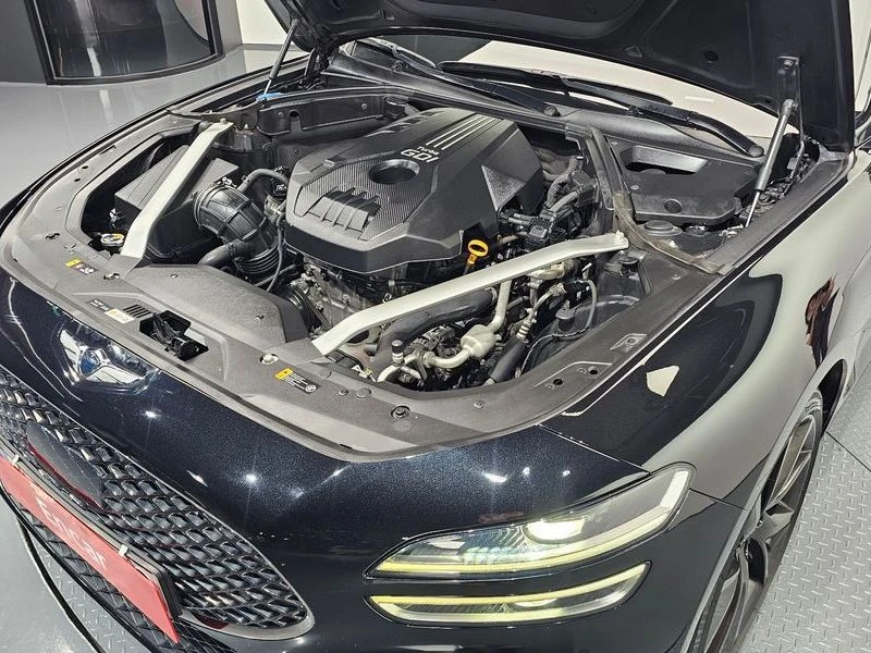 Genesis G70 2.0 Automatic, снимка 17 - Автомобили и джипове - 55598125