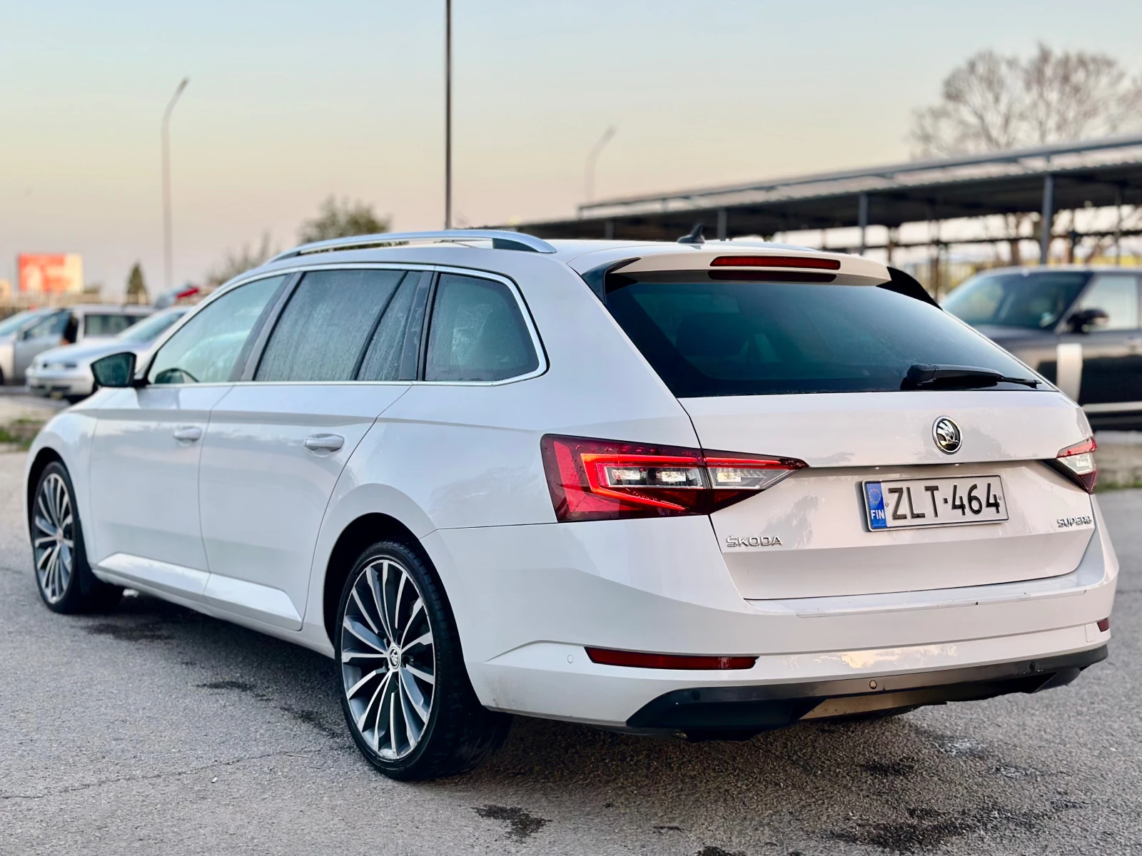 Skoda Superb 2.0TDI ТОП  - изображение 3