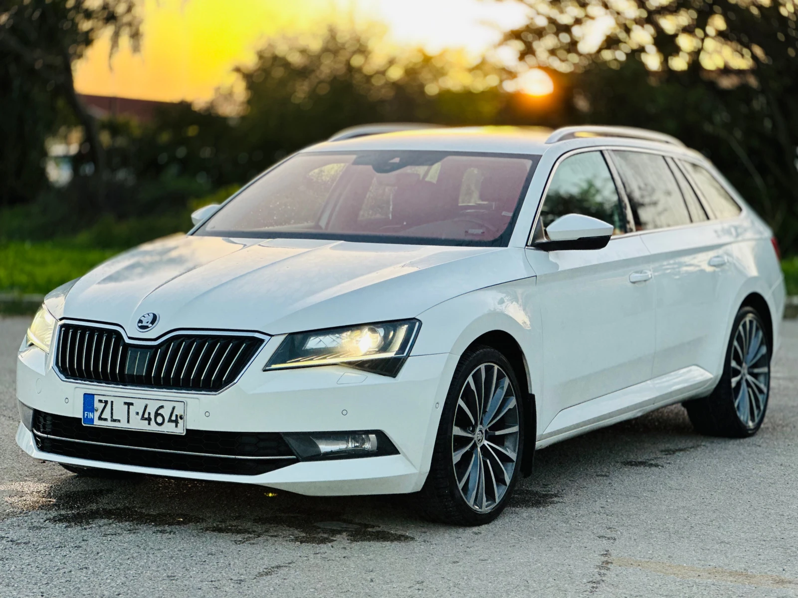 Skoda Superb 2.0TDI ТОП  - изображение 7