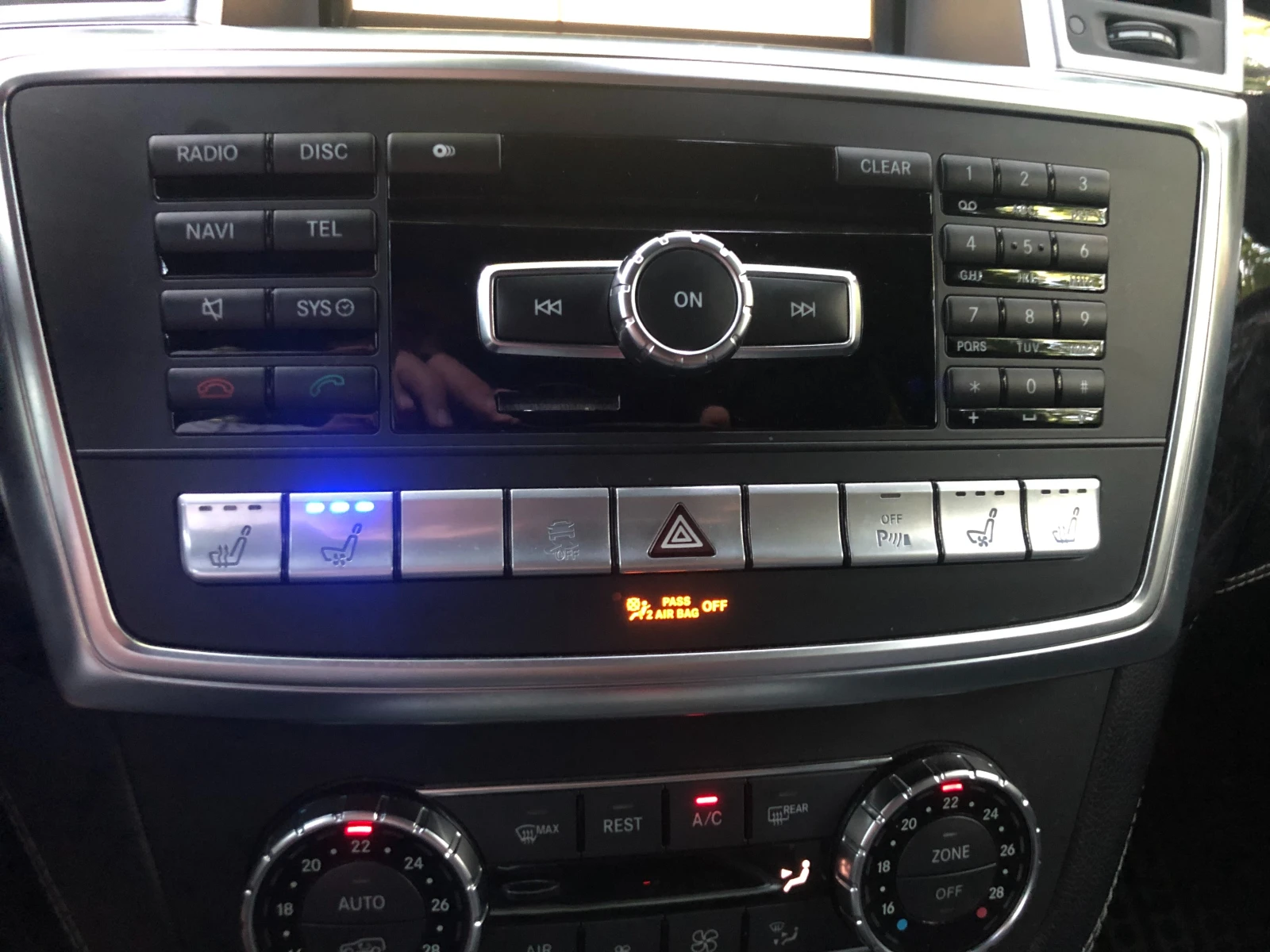 Mercedes-Benz ML 550 AMG  DISTRONIC/LEATHER/TV/LANE-BLINDSPOT/PANORAMA - изображение 8