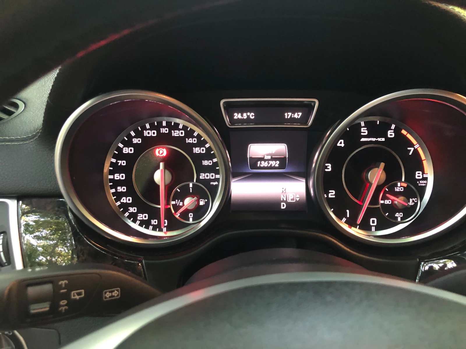 Mercedes-Benz ML 550 AMG  DISTRONIC/LEATHER/TV/LANE-BLINDSPOT/PANORAMA - изображение 7
