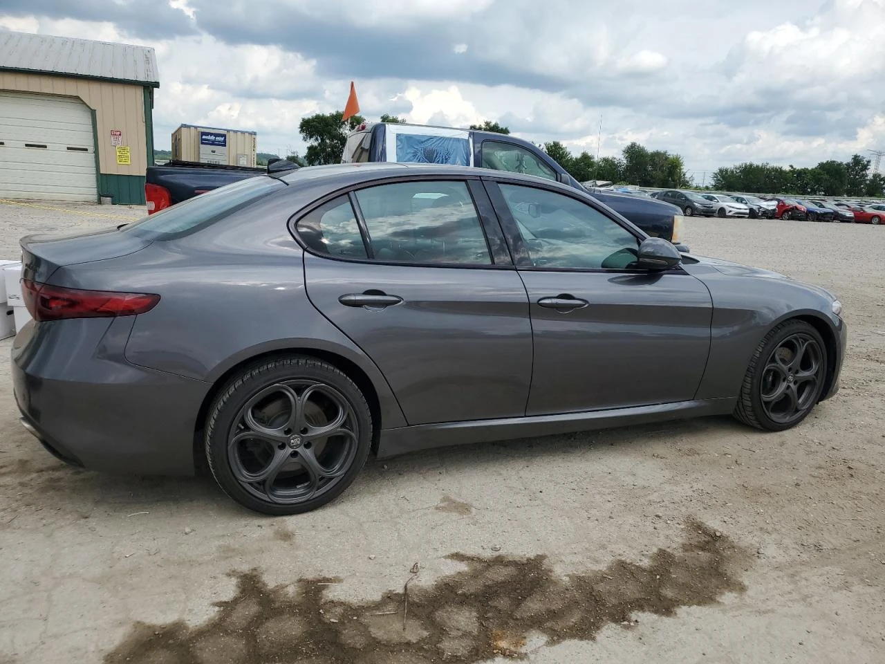 Alfa Romeo Giulia TI/4X4/КЛИП НА МОТОРА/ПЪЛНА СЕРВИЗНА ИСТОРИЯ - изображение 4