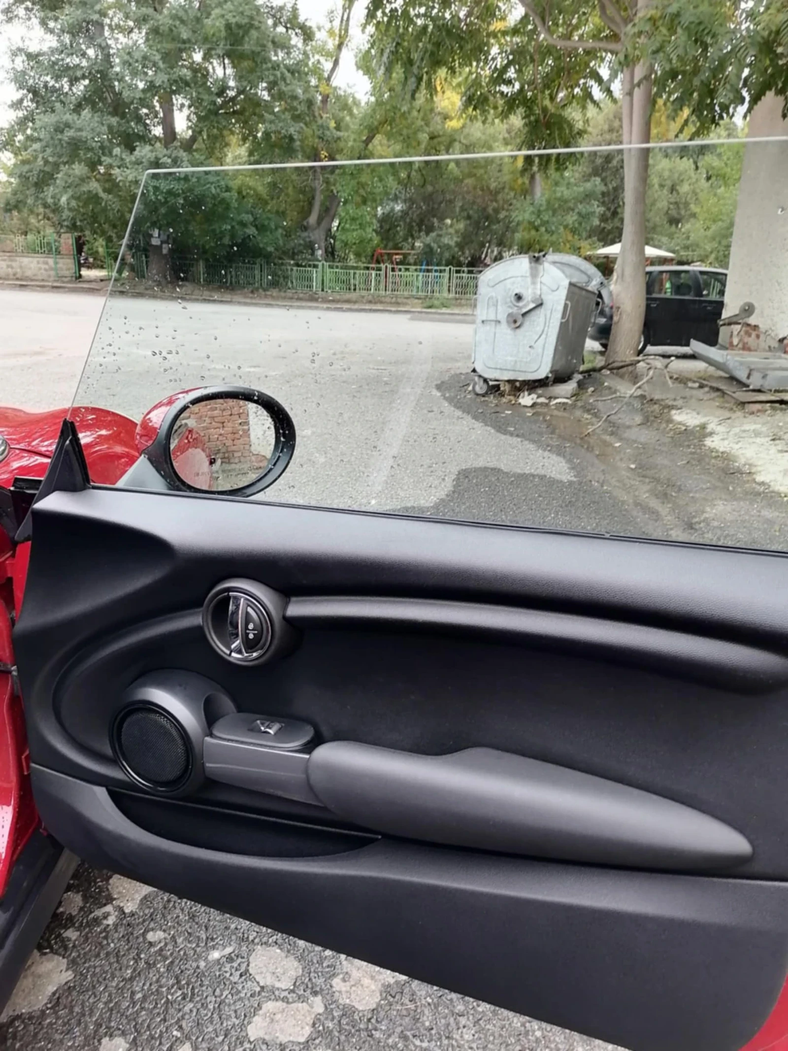 Mini Cooper 1, 5 Twin turbo  - изображение 9