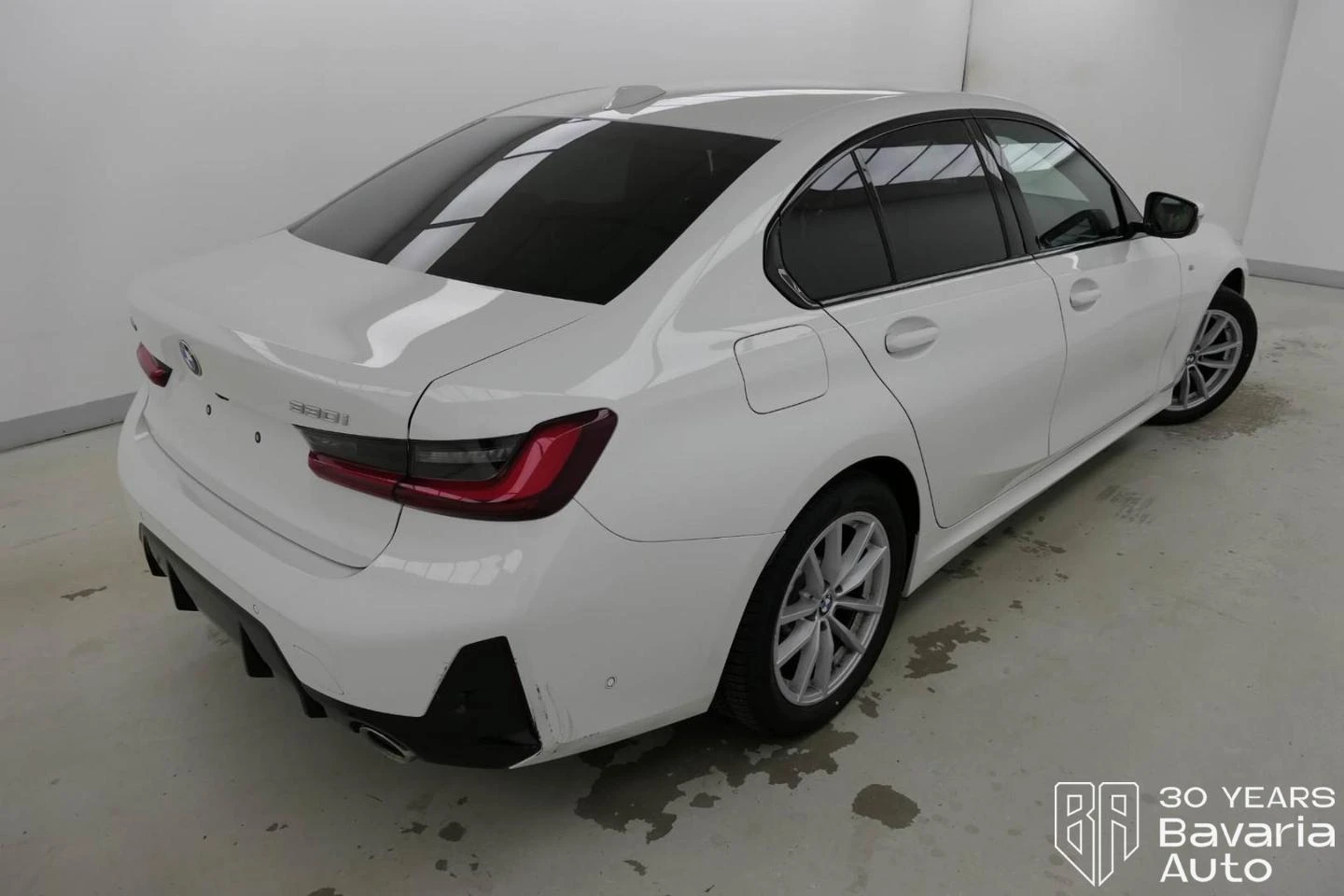 BMW 330 i xDrive M Sport Paket Sportautomatic - изображение 3