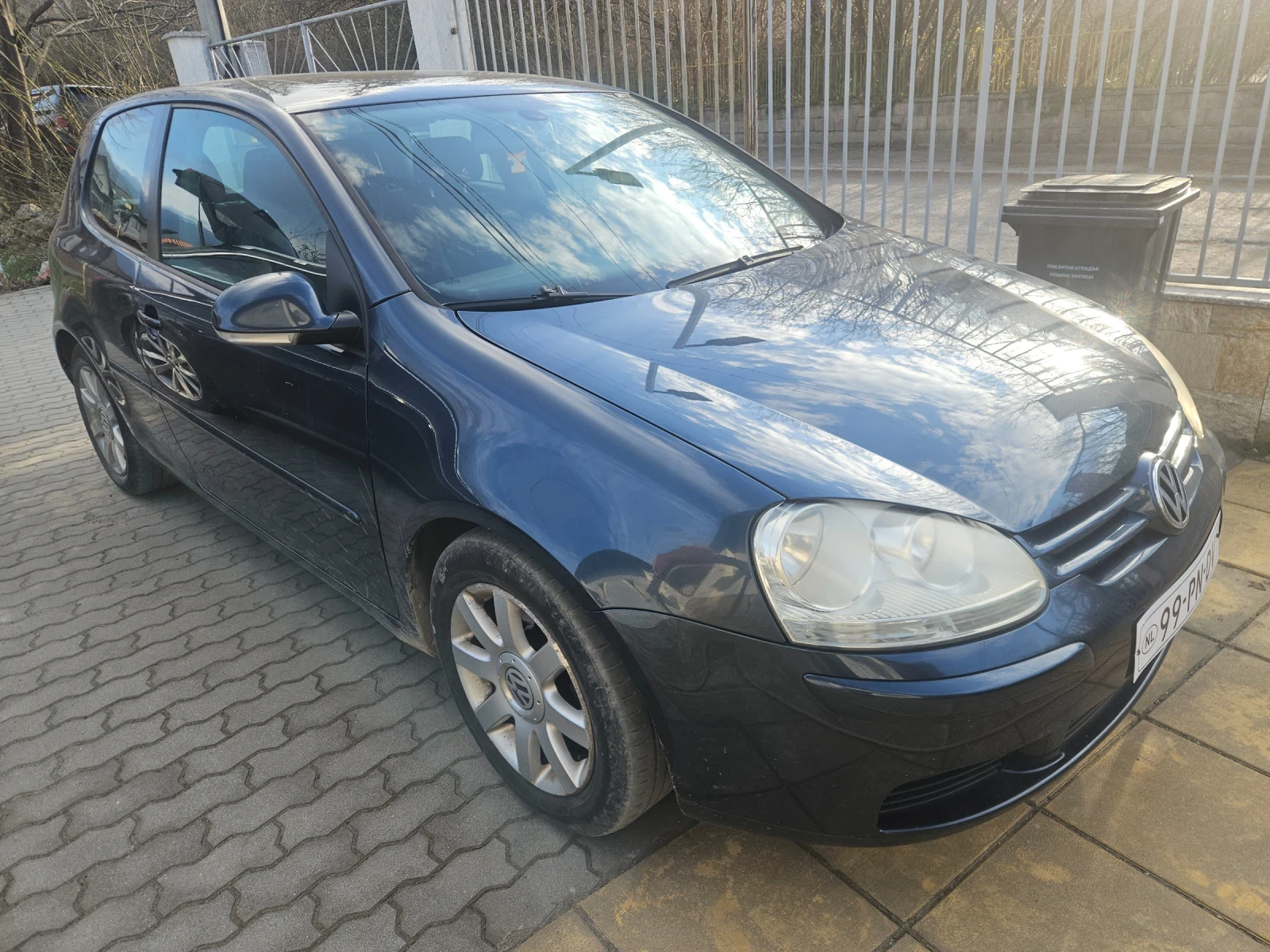 VW Golf 2 врати, снимка 2 - Автомобили и джипове - 53992721