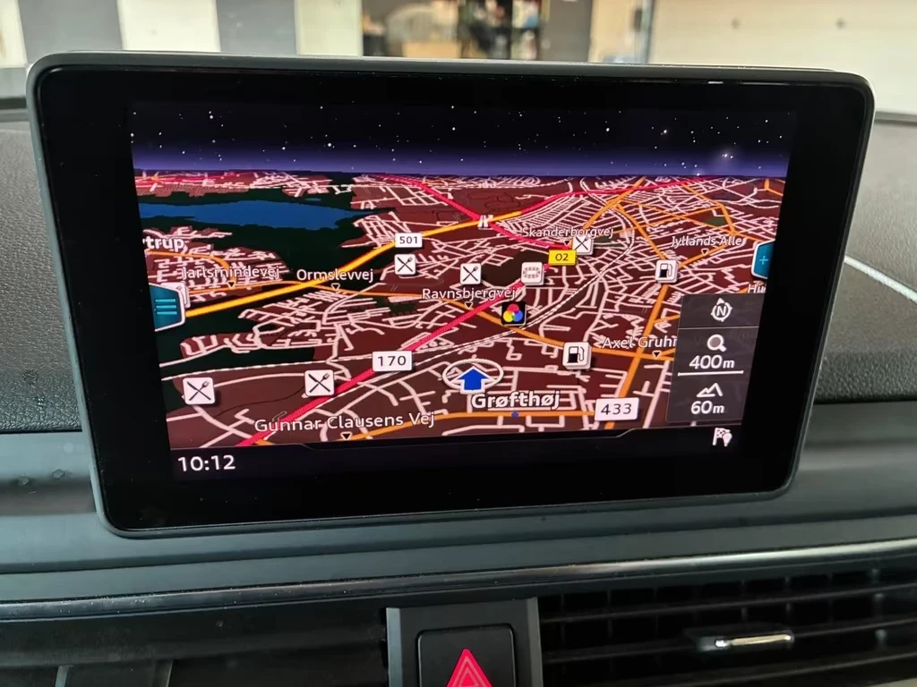 Audi A4 Avant 2.0 Tdi 190 HP Aut. DK, снимка 13 - Автомобили и джипове - 54259418