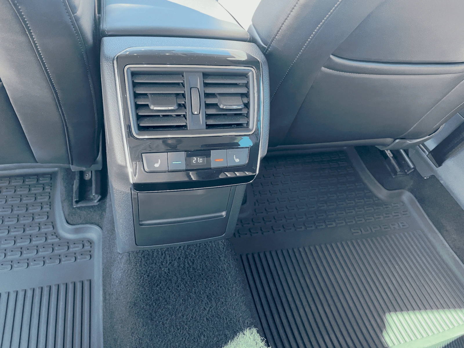 Skoda Superb 570hp 4x4 L&K, снимка 10 - Автомобили и джипове - 54332217