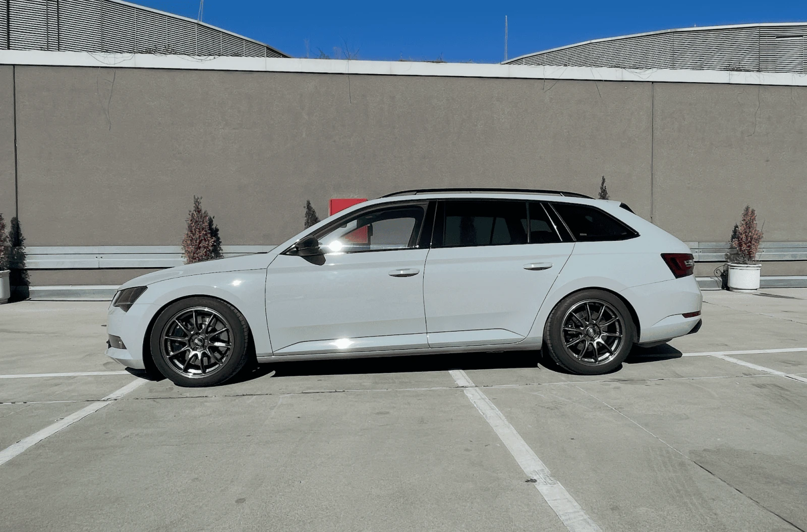 Skoda Superb 570hp 4x4 L&K, снимка 4 - Автомобили и джипове - 54332217