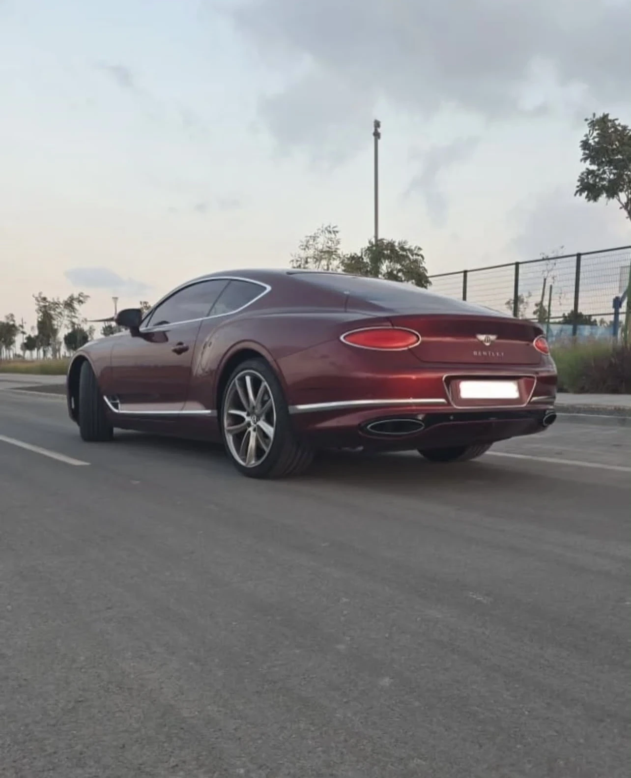 Bentley Continental gt FULL OPTIONS, снимка 2 - Автомобили и джипове - 54382876