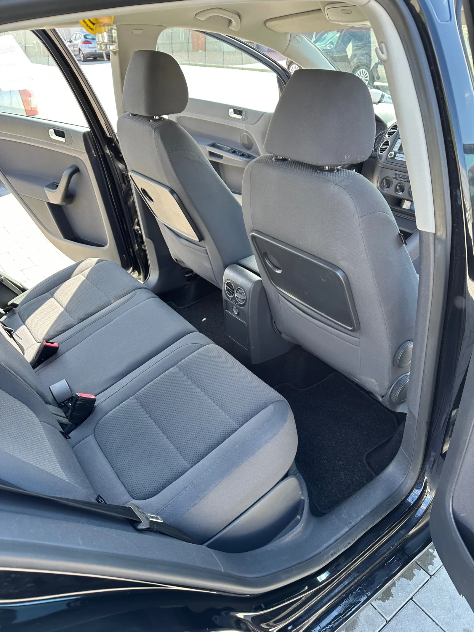 VW Golf Plus  1.4TSI. , снимка 13 - Автомобили и джипове - 54402149