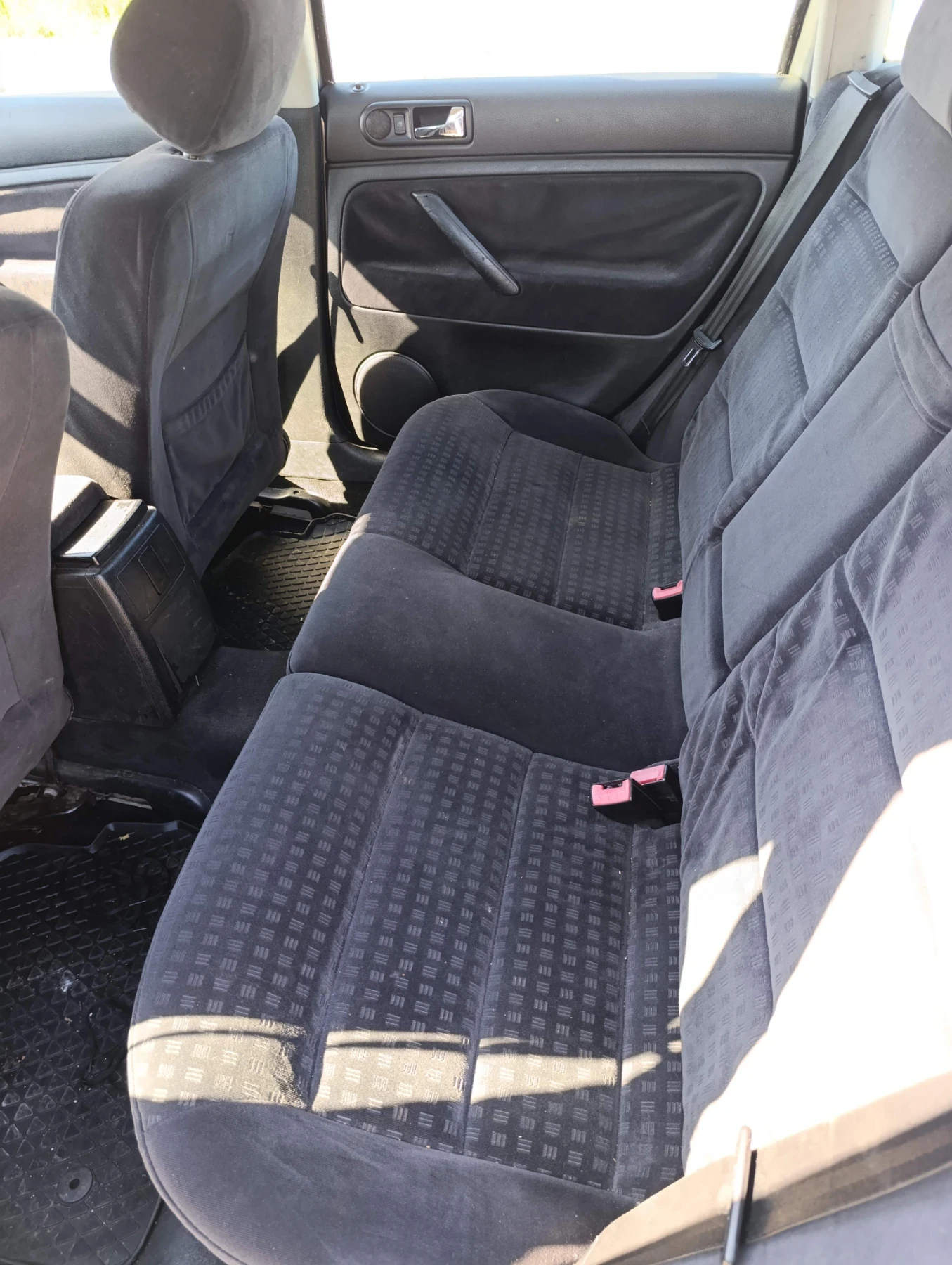 VW Passat, снимка 6 - Автомобили и джипове - 54427812