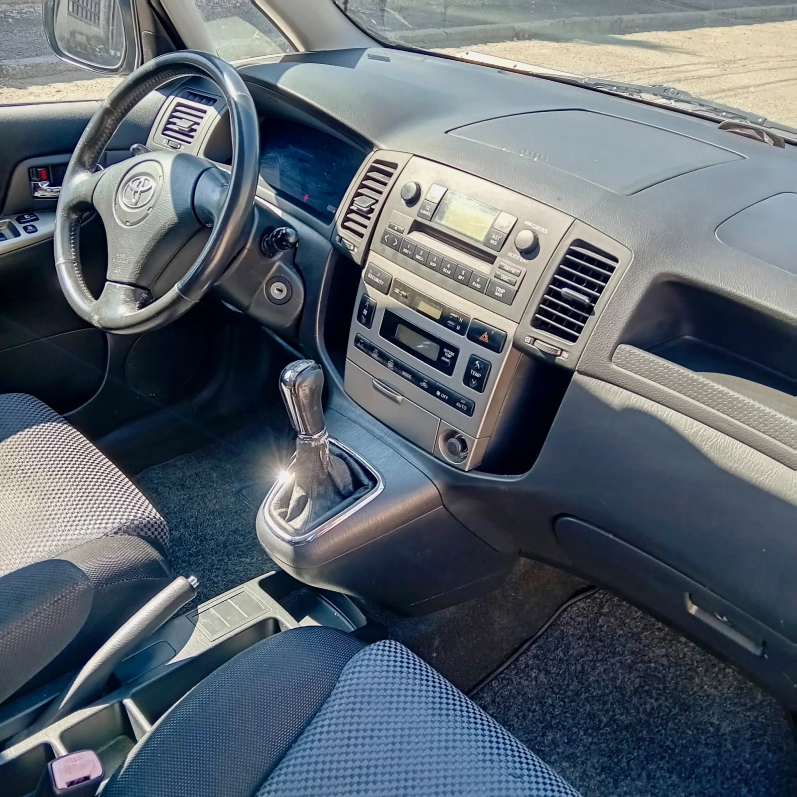 Toyota Corolla verso Verso 2.0D | Mobile.bg � ����������� 6