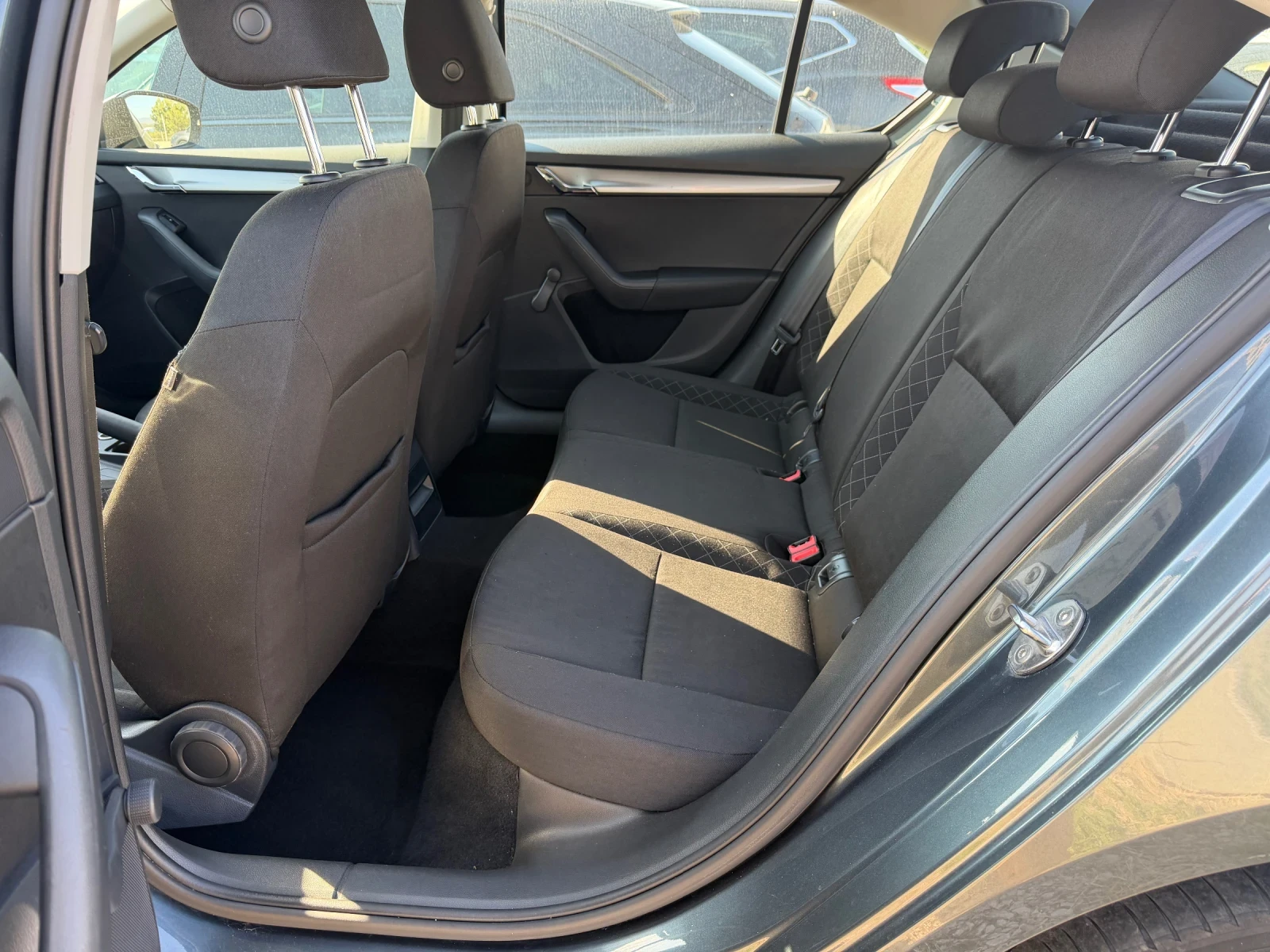 Skoda Octavia 1.6tdi eu6 ������ | Mobile.bg � ����������� 10