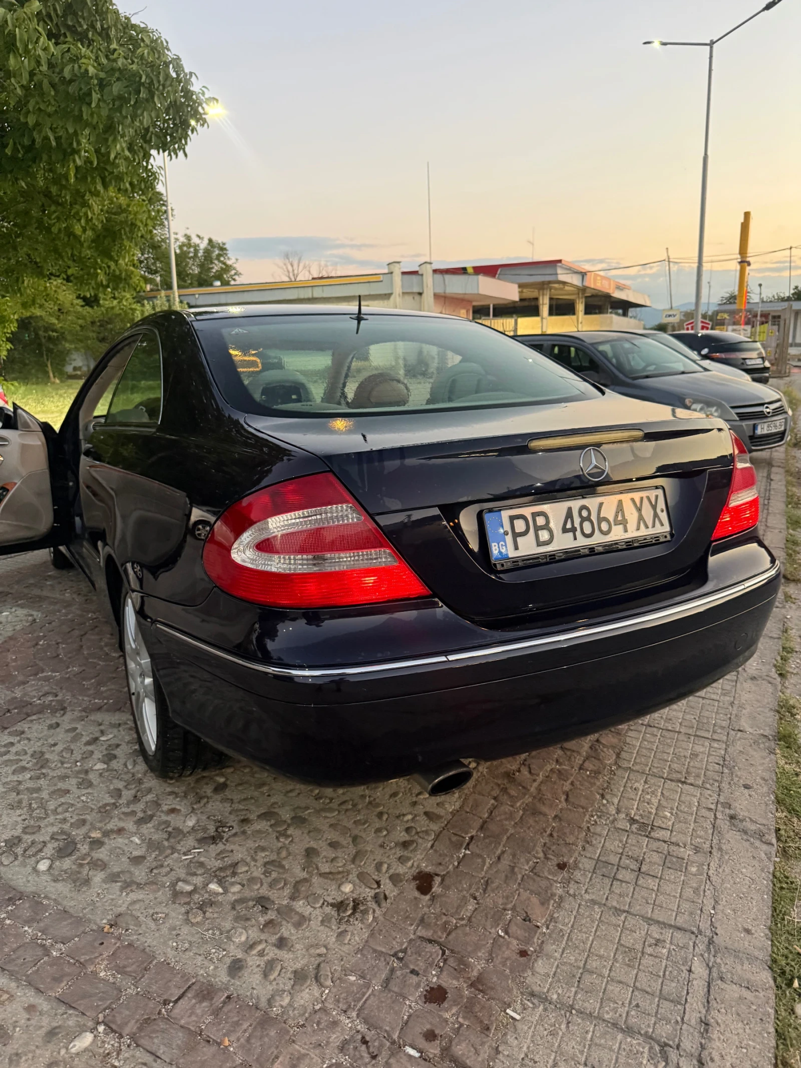 Mercedes-Benz CLK, снимка 4 - Автомобили и джипове - 55618699