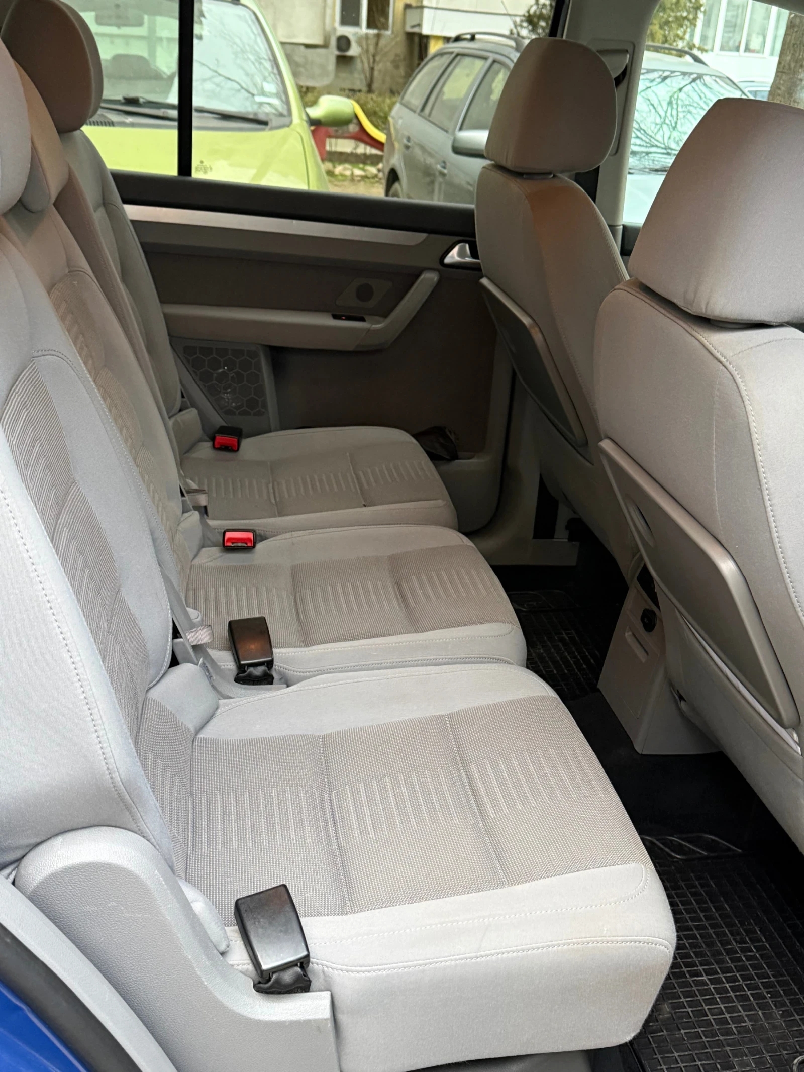 VW Touran 1, 9 TDI, снимка 6 - Автомобили и джипове - 55769976