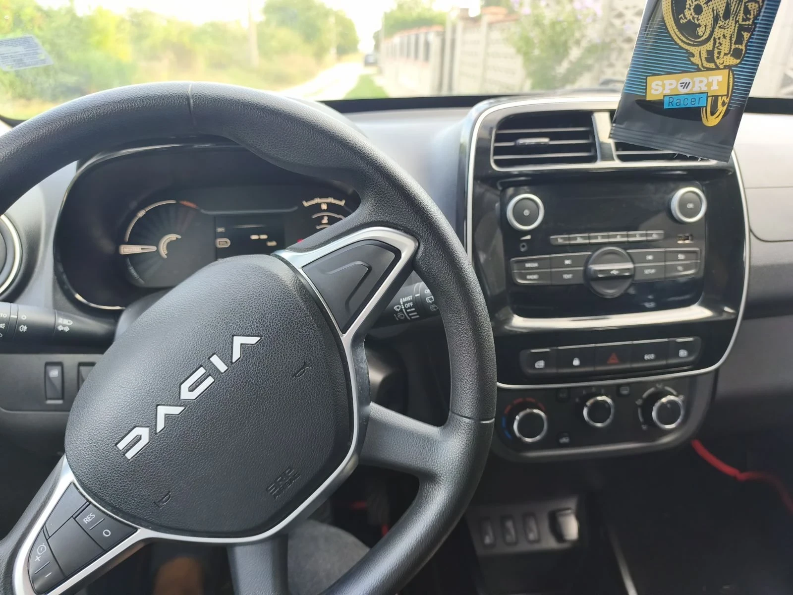 Dacia Spring 28 kw | Mobile.bg � ����������� 12