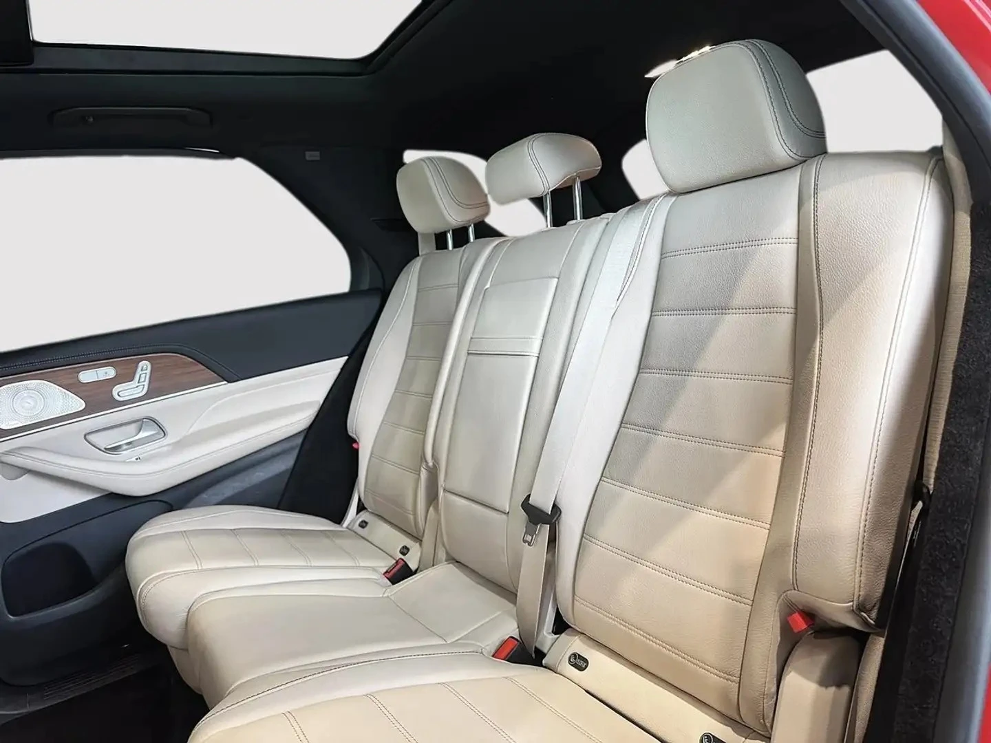 Mercedes-Benz GLE 450 4MATIC* НАВИ* ПАНО* KEYLESS, снимка 8 - Автомобили и джипове - 55960923