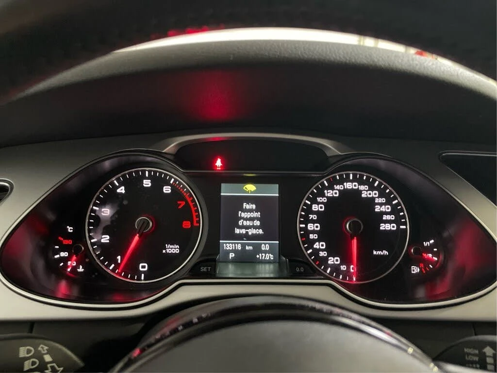 Audi A4 quattro * Progressiv * АвтоКредит (ЦЕНА ДО БГ), снимка 14 - Автомобили и джипове - 56204239