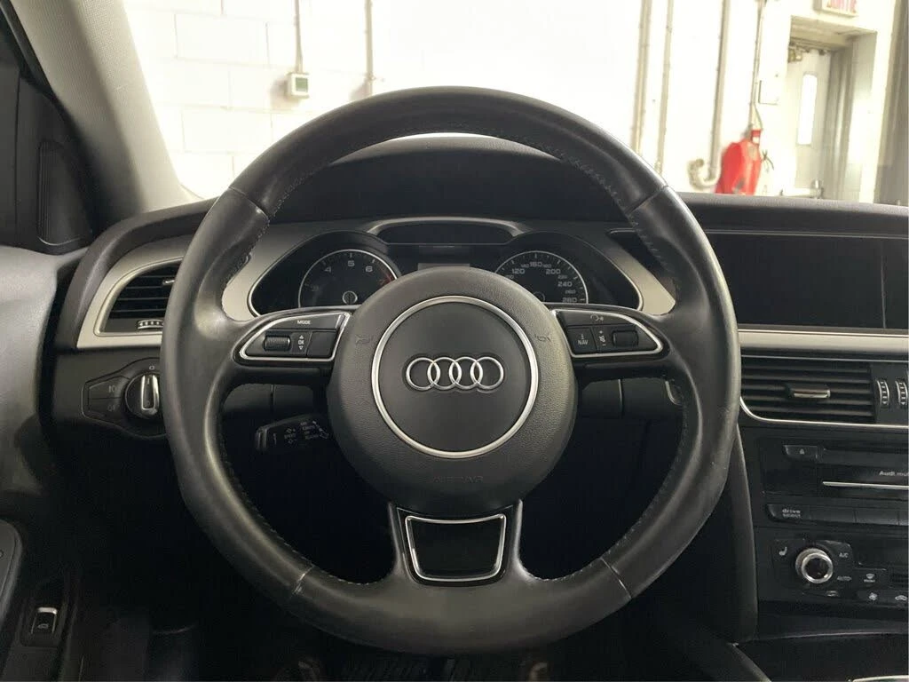 Audi A4 quattro * Progressiv * АвтоКредит (ЦЕНА ДО БГ), снимка 13 - Автомобили и джипове - 56204239