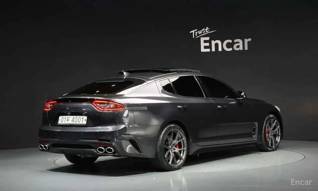Kia Stinger, снимка 2 - Автомобили и джипове - 56726613