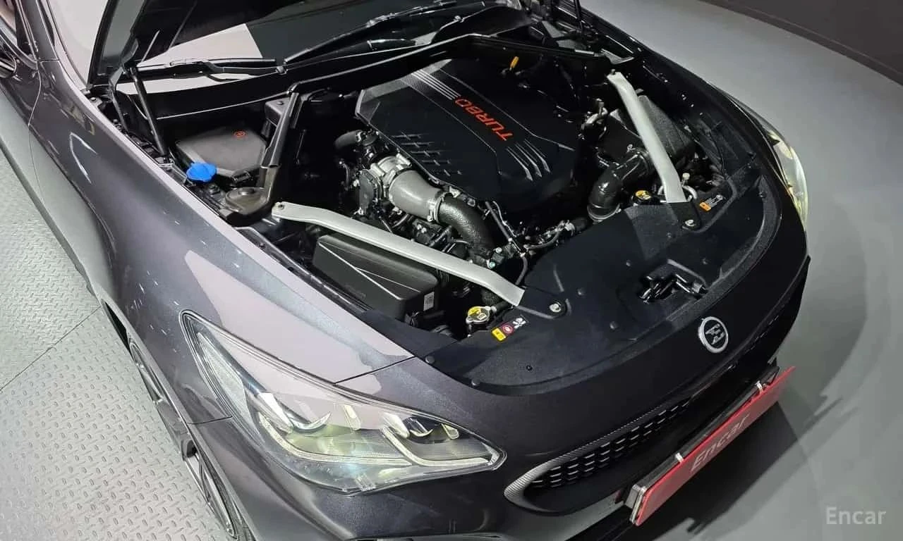 Kia Stinger, снимка 6 - Автомобили и джипове - 56726613