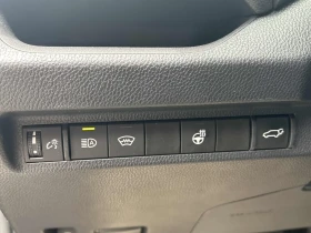 Toyota Rav4 Hybrid XLE * 2 КЛЮЧА * ПАНОРАМА * CARFAX, снимка 10