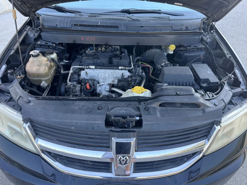 Dodge Journey 2.0TDI - 7 МЕСТА - НАВИГАЦИЯ, снимка 17 - Автомобили и джипове - 51351661