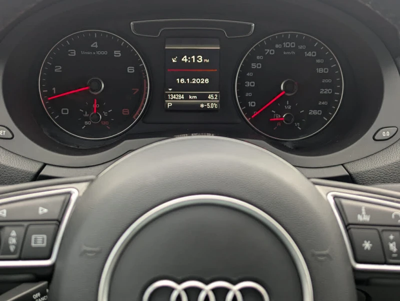 Audi Q3 * S-Line* * HeadUp* AвтоКредит* (ЦЕНА ДО БГ), снимка 11 - Автомобили и джипове - 53498046