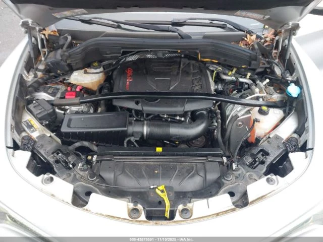 Alfa Romeo Stelvio AWD 280кс * Възможност за Лизинг* , снимка 13 - Автомобили и джипове - 52673069