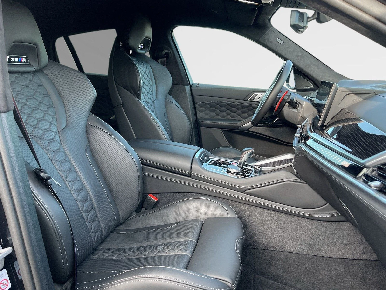 BMW X6 M COMPETITION/FACELIFT/H&K/HEAD UP/SHADOW/360/LED/ - изображение 9