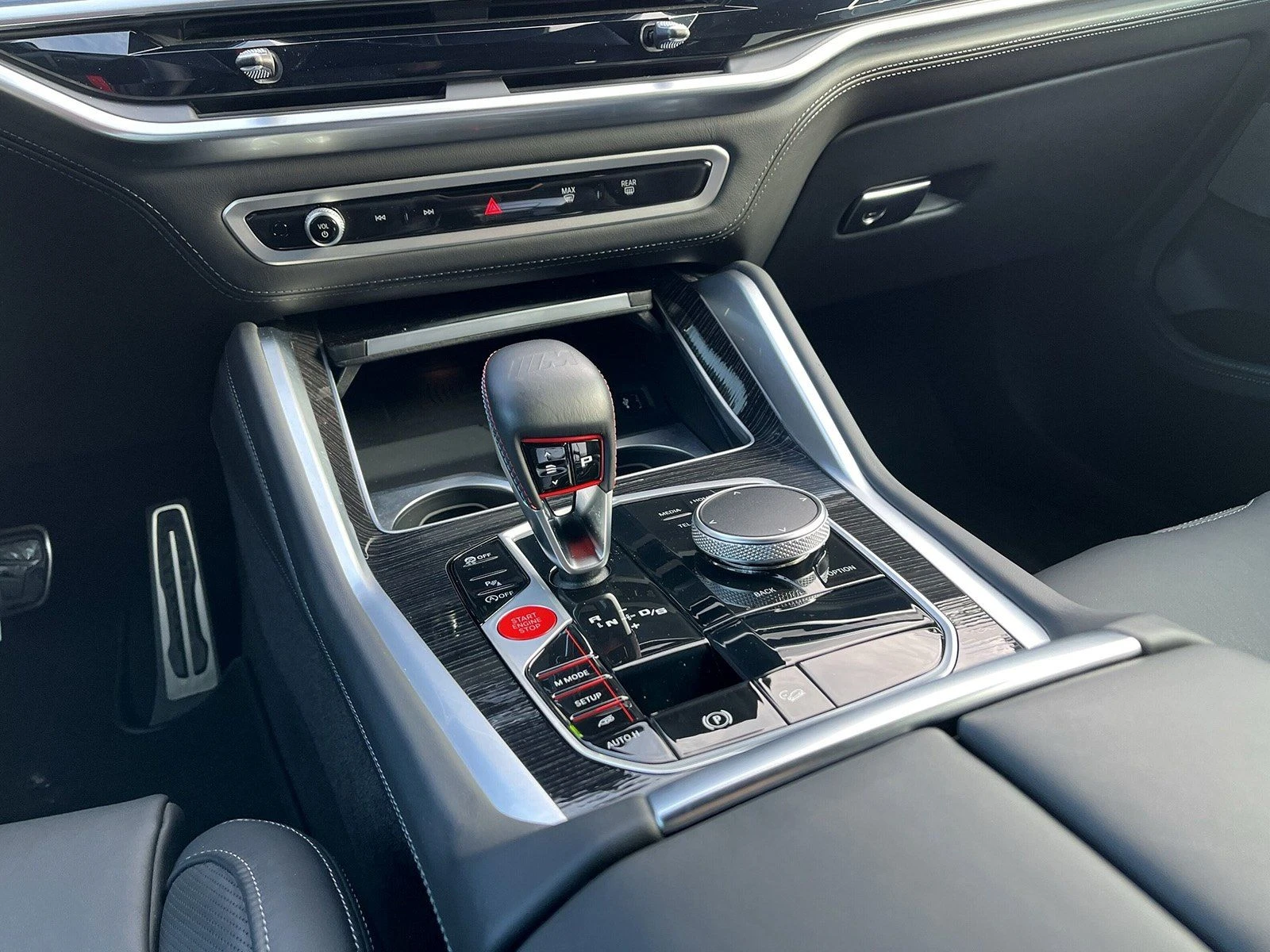 BMW X6 M COMPETITION/FACELIFT/H&K/HEAD UP/SHADOW/360/LED/ - изображение 7
