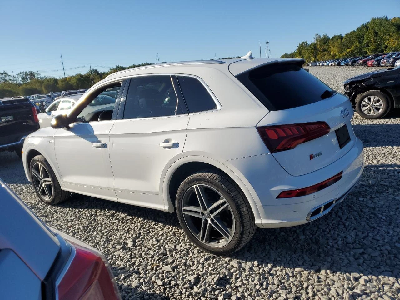 Audi SQ5 PREMIUM PLUS * * CARFAX * * АВТО КРЕДИТ * *  - изображение 4