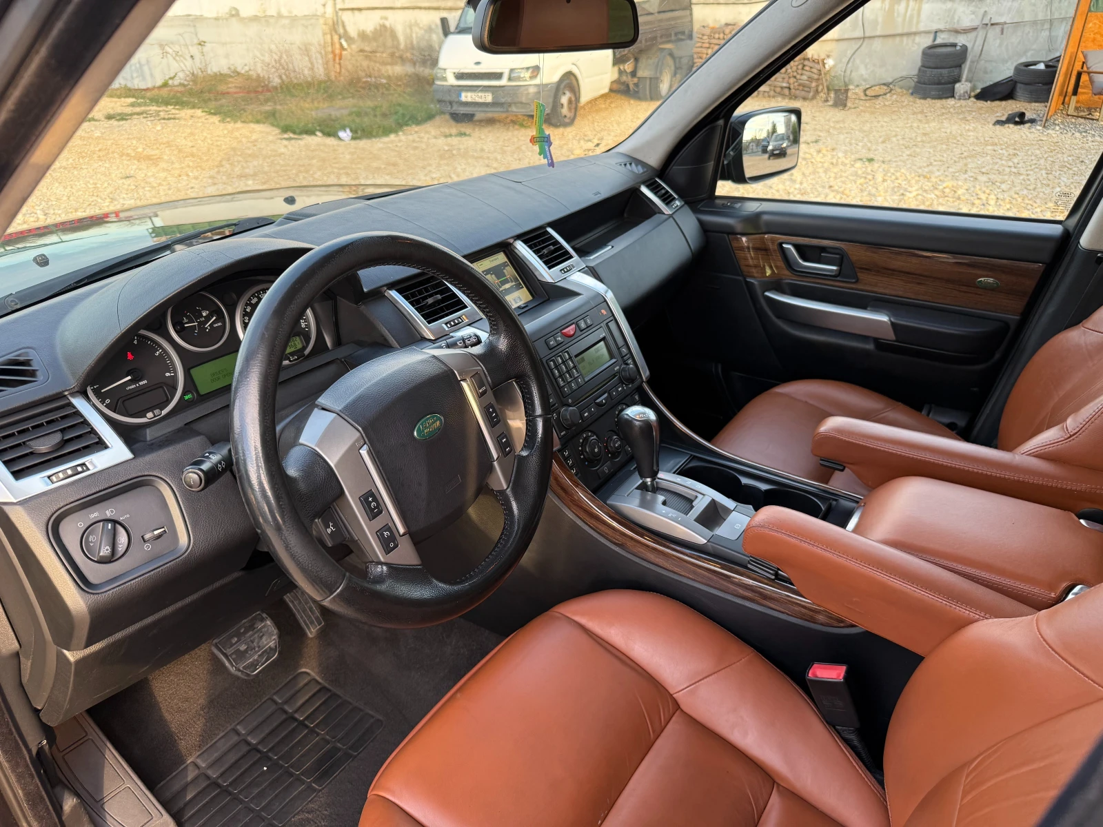 Land Rover Range Rover Sport HSE 2.7  - изображение 2