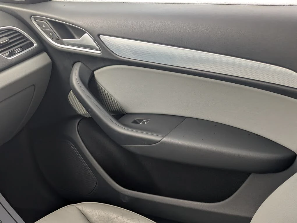 Audi Q3 * S-Line* * HeadUp* A���������* (���� �� ��) | Mobile.bg � ����������� 17