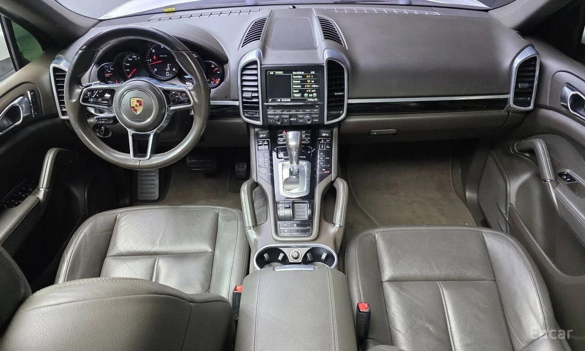 Porsche Cayenne, снимка 7 - Автомобили и джипове - 53736313
